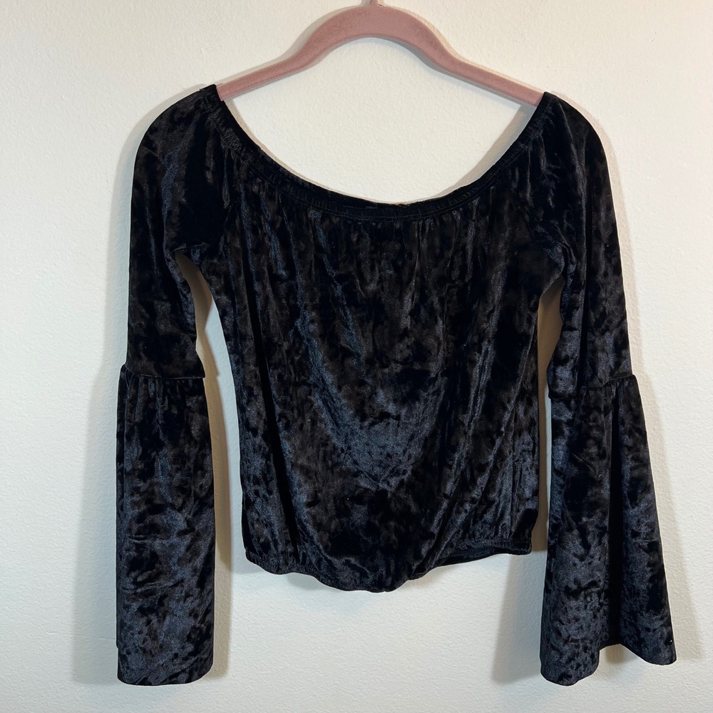 Top Chic Black Crushed Velvet Off‎ Shoulder Bell Sleeve Top Small Whimsigoth